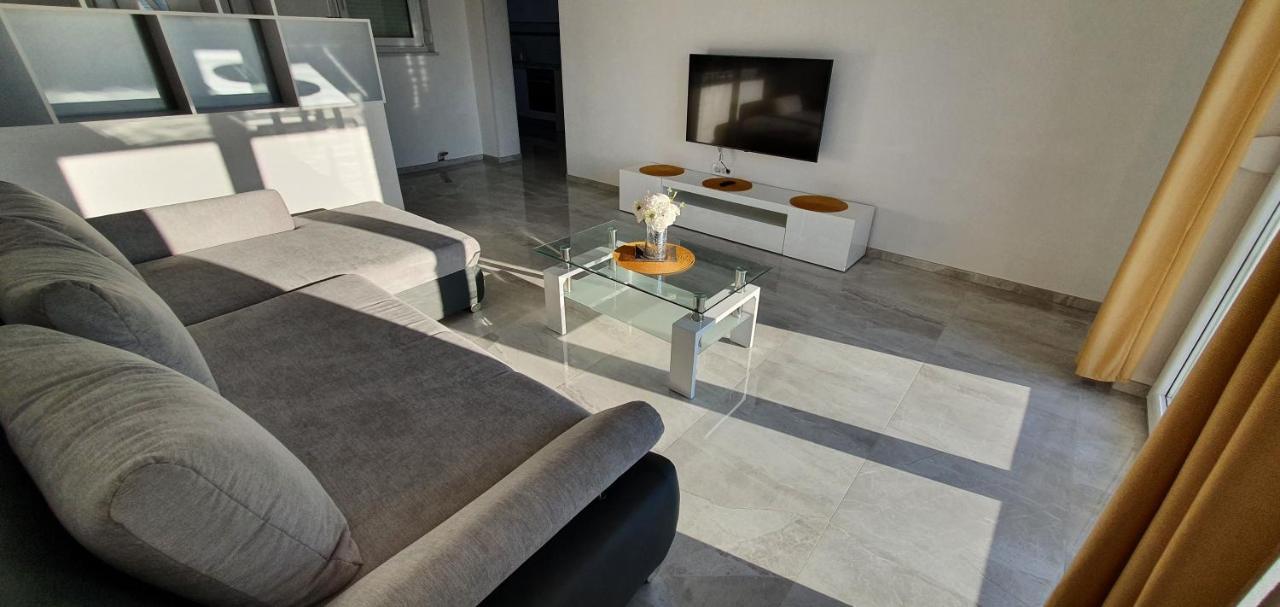 Apartmani Naomi&Leo Senj  Luaran gambar