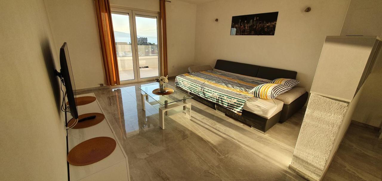 Apartmani Naomi&Leo Senj  Luaran gambar