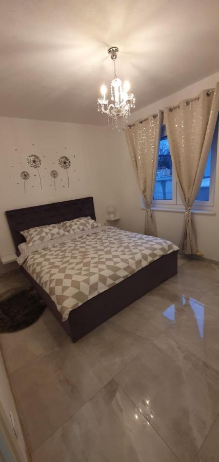 Apartmani Naomi&Leo Senj  Luaran gambar